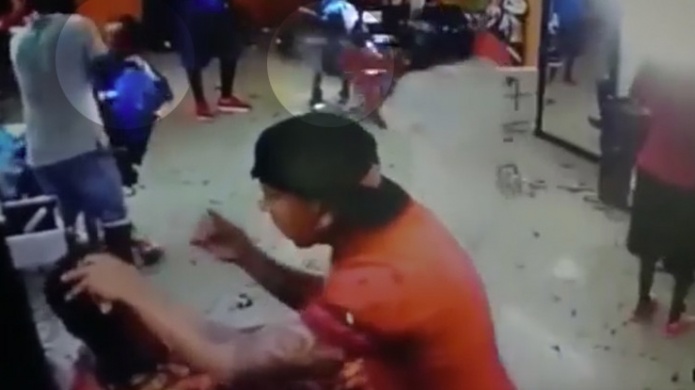 Video: Matan a un hombre mientras era atendido en una peluquerÃ­a en Colombia