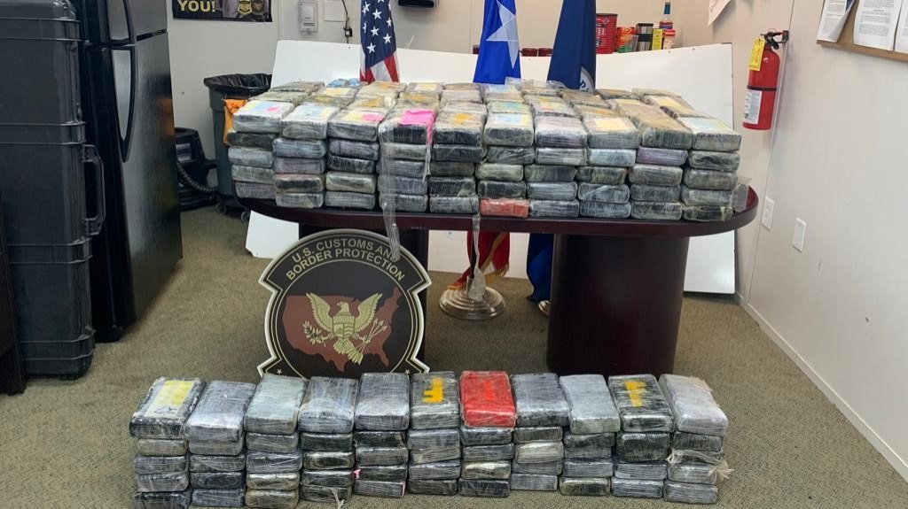  Federales interceptan embarcaci&oacute;n con 315 Kilos de coca&iacute;na en direcci&oacute;n a Cabo Rojo 