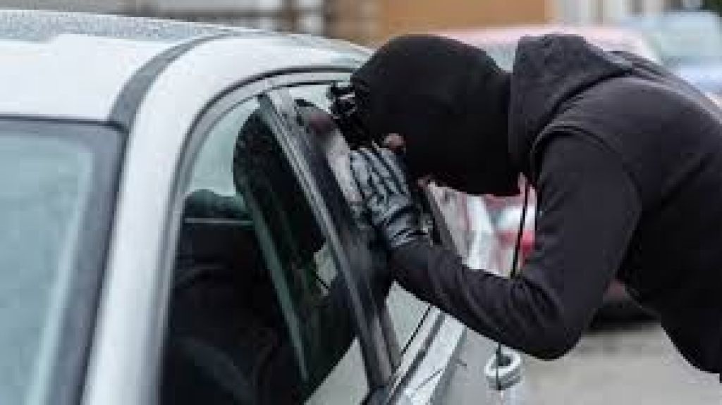  Reportan hurto de cuatro autos en &aacute;rea de Bayam&oacute;n 