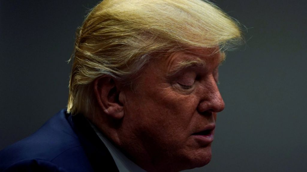 Trump, "muy decepcionado de que China permita que el petrÃ³leo entre en Corea del Norte"