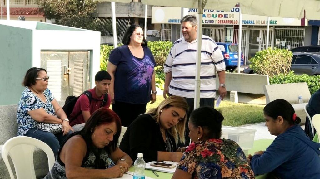 Cientos de personas se vacunan contra la influenza en Luquillo 