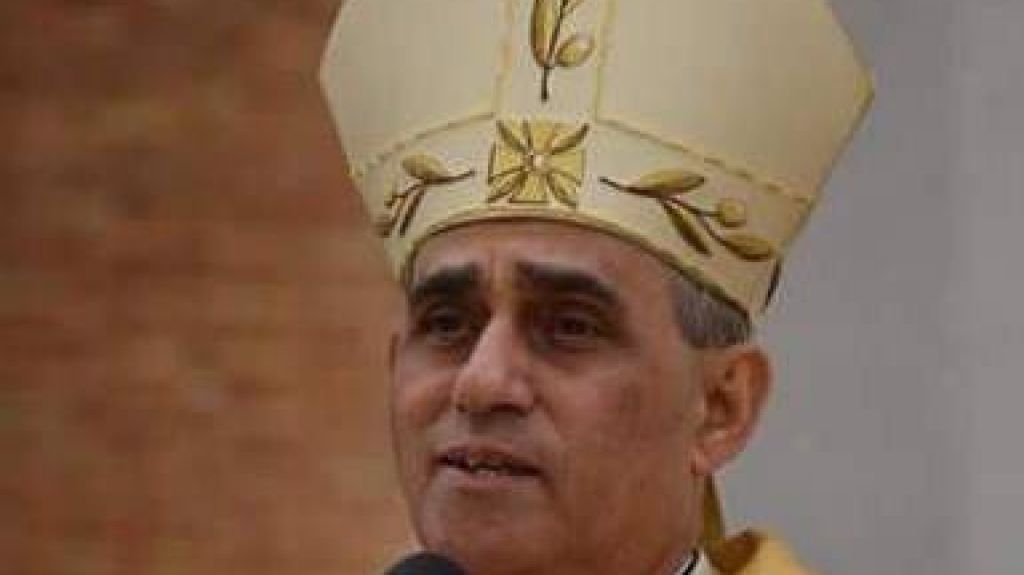  Obispo católico Bretón Martínez gana el Premio Nacional Feria del Libro 