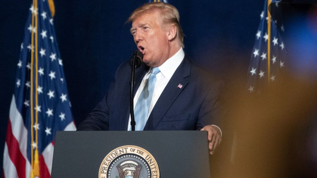  Vea video:Trump advierte a Jamene&iacute; que "sea muy cuidadoso" con las palabras 