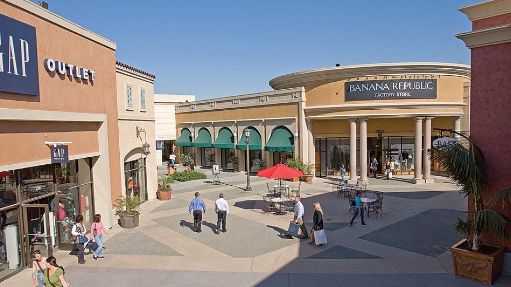  Tienda Disney reabre con promociones en centro comercial de Barceloneta 