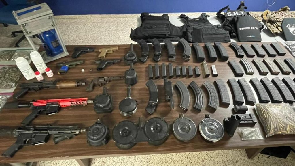  Video:&ldquo;Palo&rdquo; de la Polic&iacute;a a par de puntos de drogas en San Juan 