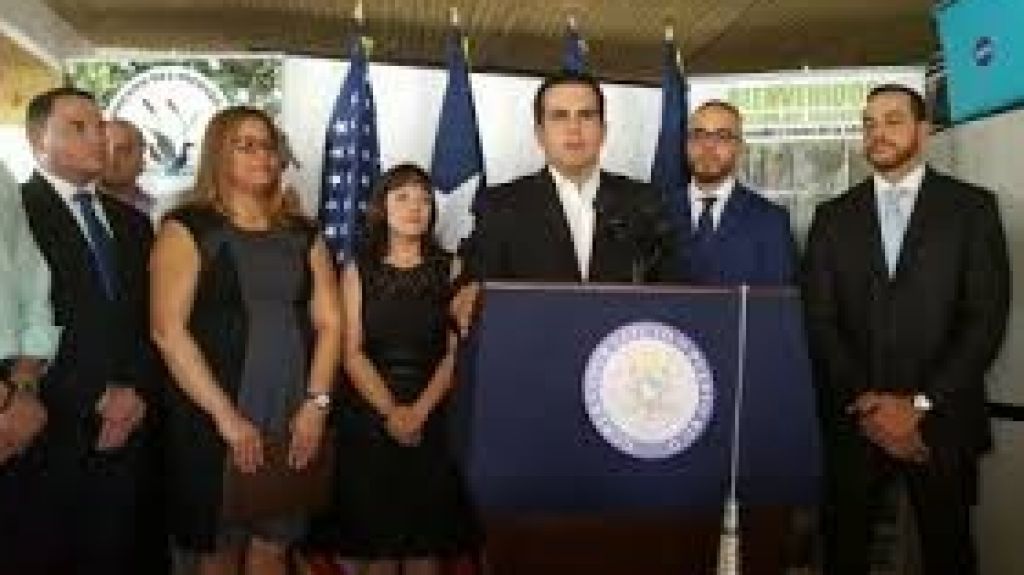  Rossell&oacute; Nevares anuncia $3.5 millones para el regreso a la escuela a menores bajo el nivel de pobreza 