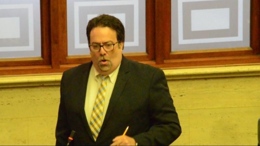  Denis M&aacute;rquez reta a la C&aacute;mara a que apruebe sus resoluciones sobre Keleher 