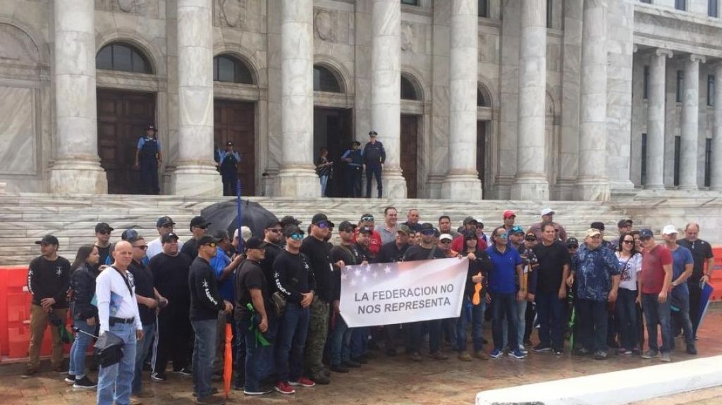  Defensores de la posesi&oacute;n de armas rechaza enmiendas &ldquo;para los locos&rdquo; de Carmelo R&iacute;os 