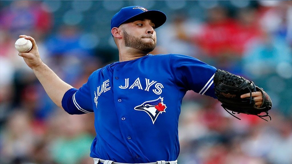  2-0. Estrada dirige desde la lomita la victoria de los Azulejos 