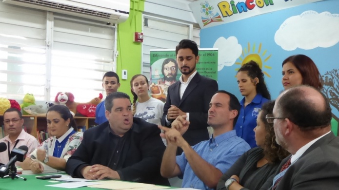 Marchan los sordos para dejar sentir sus reclamos de accesibilidad a servicios