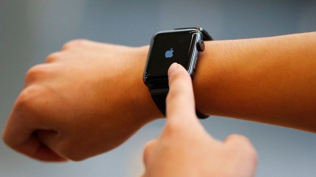  VIDEO: Siri interrumpe a un hombre del tiempo en directo para contradecir su pronóstico 