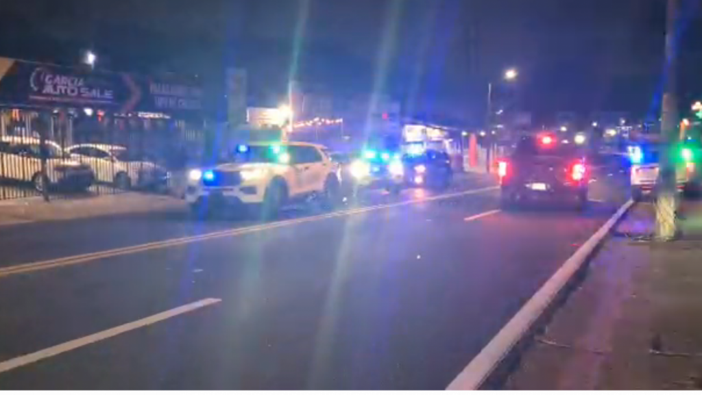  Video: Conductor de motora dispara contra polic&iacute;as en Bayam&oacute;n 