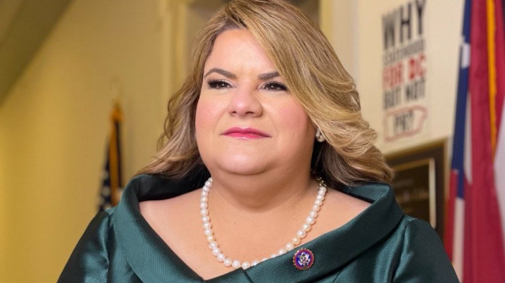  Comisionada Residente exige cancelaci&oacute;n del contrato con LUMA Energy 