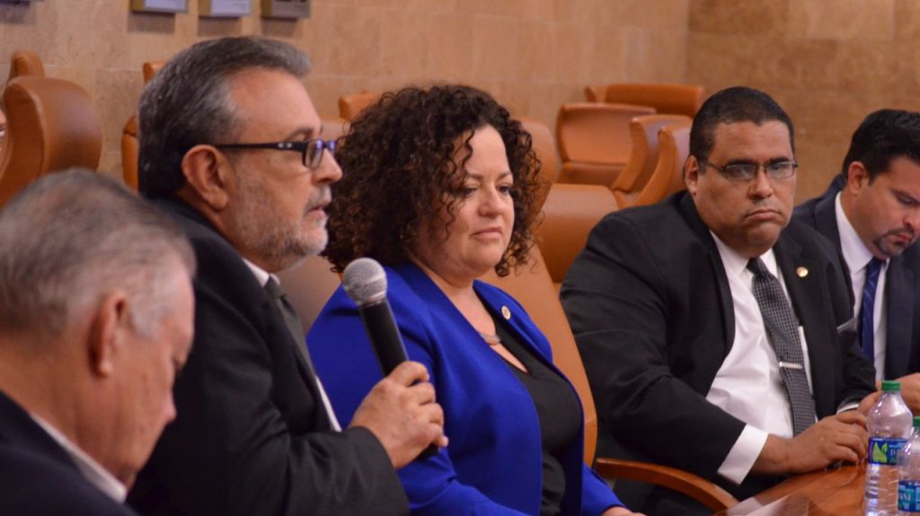  Las Leyes de Cabotaje m&aacute;s que duplican el costo de transportaci&oacute;n a la Isla 