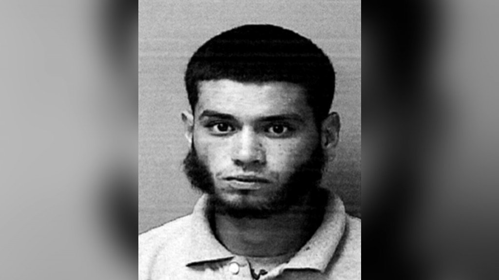  Joven enfrenta cargos por amenaza con machete a familiar 