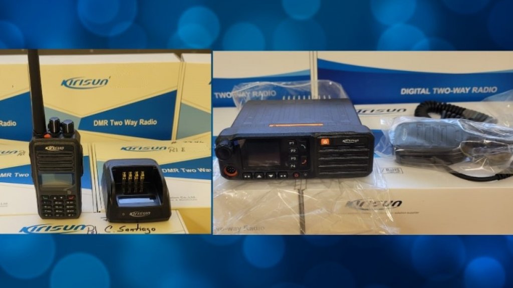  Polic&iacute;a de Barceloneta recibe equipos digitales de comunicaciones 