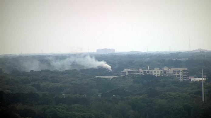 Un helicÃ³ptero cae sobre una casa en Orlando, EE.UU.