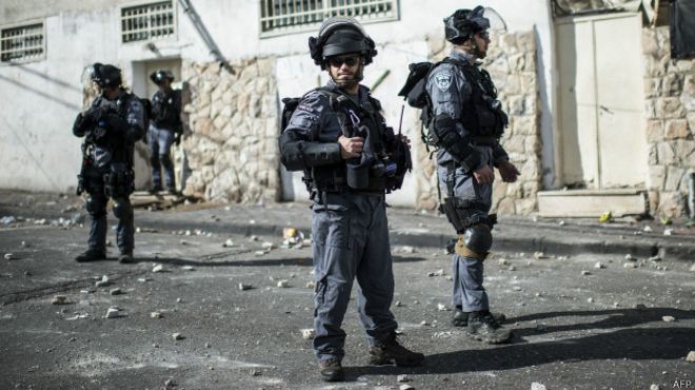 Israel: arrestan a varios colonos en conexiÃ³n con quema de familia palestina