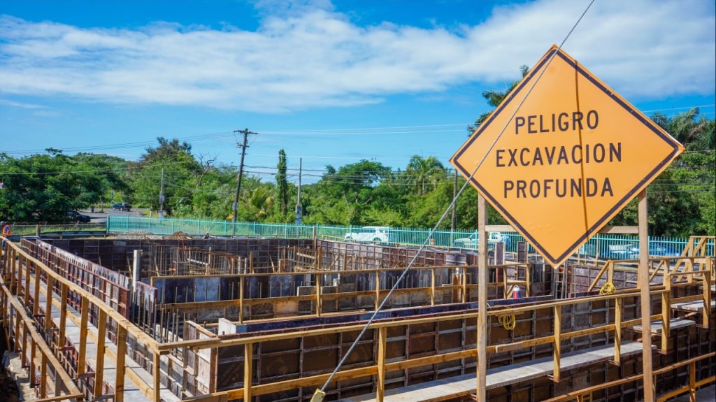  Atenci&oacute;n a abonados AAA de la planta de filtros Jayuya Urbano 