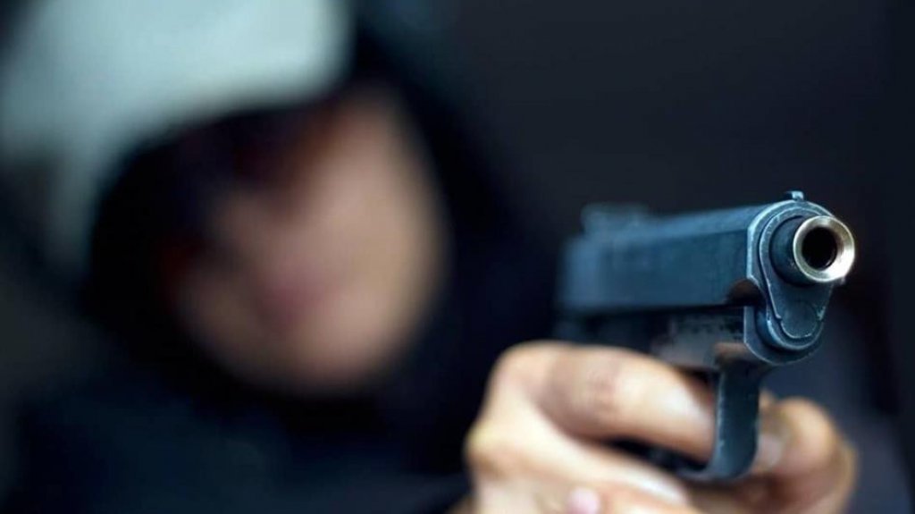  Le hacen carjacking a un motorista en Levittown 