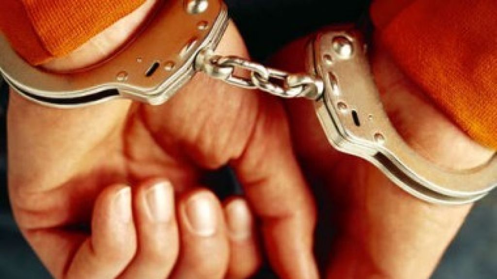  Menor de 16 a&ntilde;os acusado como adulto por asesinato en Lo&iacute;za 