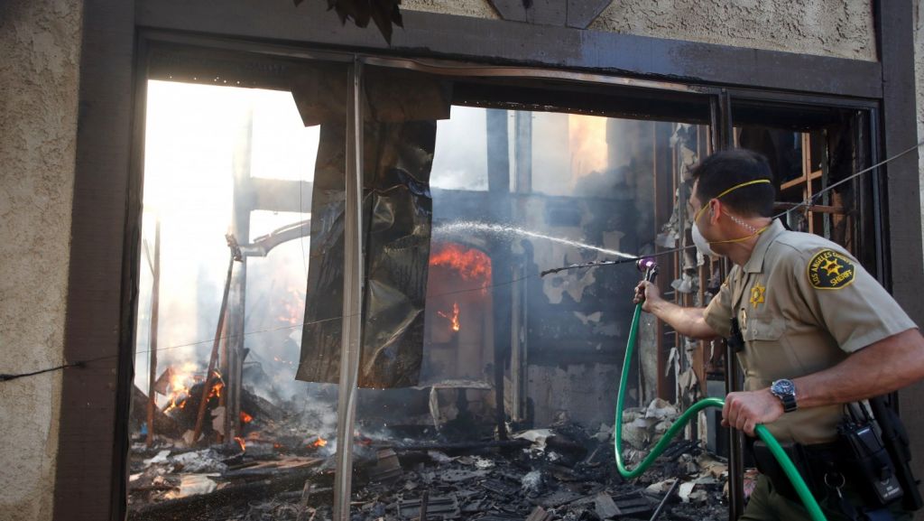  Varios muertos y 150.000 evacuados en nueva oleada de incendios en California 
