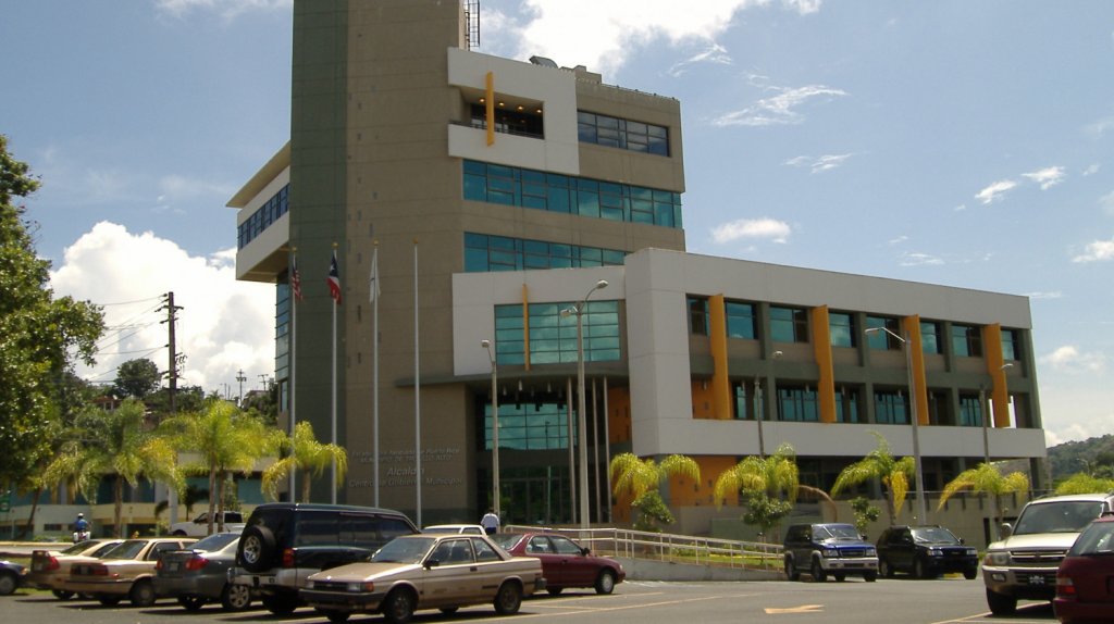  Municipio de Trujillo Alto aumenta a $1,000 el bono de Navidad 