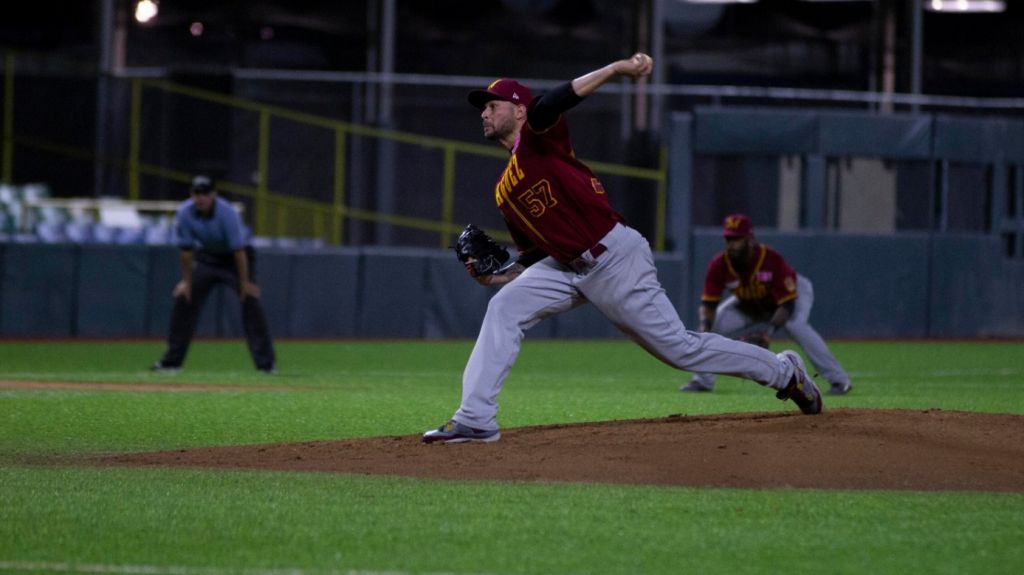  Mayagüez lidera la tabla de posiciones con victoria sobre Santurce 