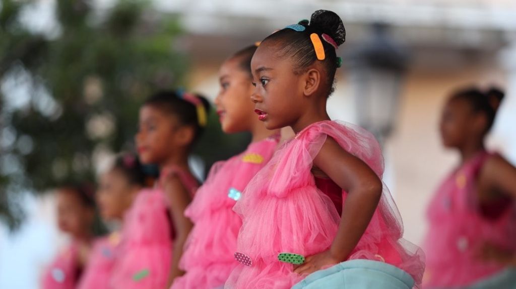 Ni&ntilde;os de comunidades de San Juan llevan &ldquo;El Cascanueces&rdquo; a la Plaza de la Barandilla 
