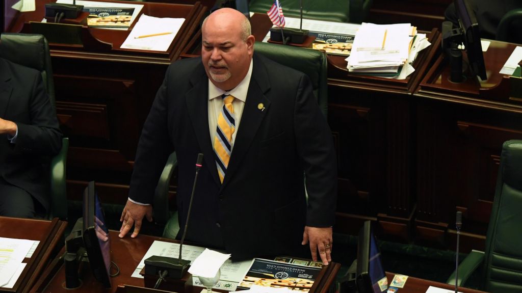  Le sale la musa a los representantes procurando con los chavos del Fondo del Seguro del Estado resolver el tranque con la Ley 80 