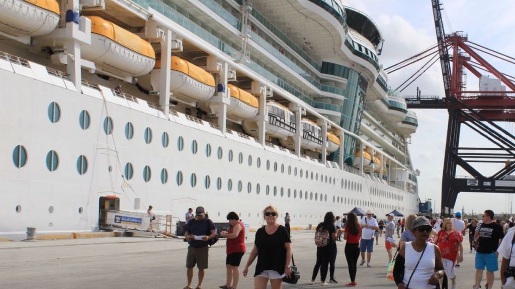  Serenade of the Seas regresa al Puerto de Ponce 