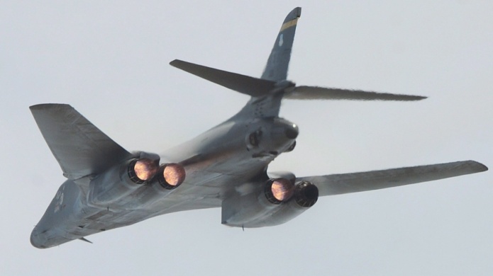 EE.UU. sobrevuela con bombarderos Corea del Norte en Ãºltima muestra de fuerza