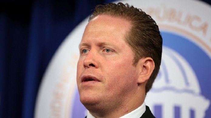 Solicita Bernier a los dominicanos votar por un conocido