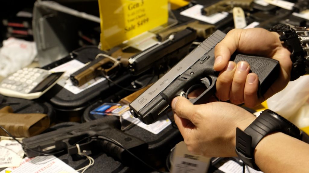  Joven acusado de llevar arma al colegio en Maryland ten&iacute;a un arsenal en casa 