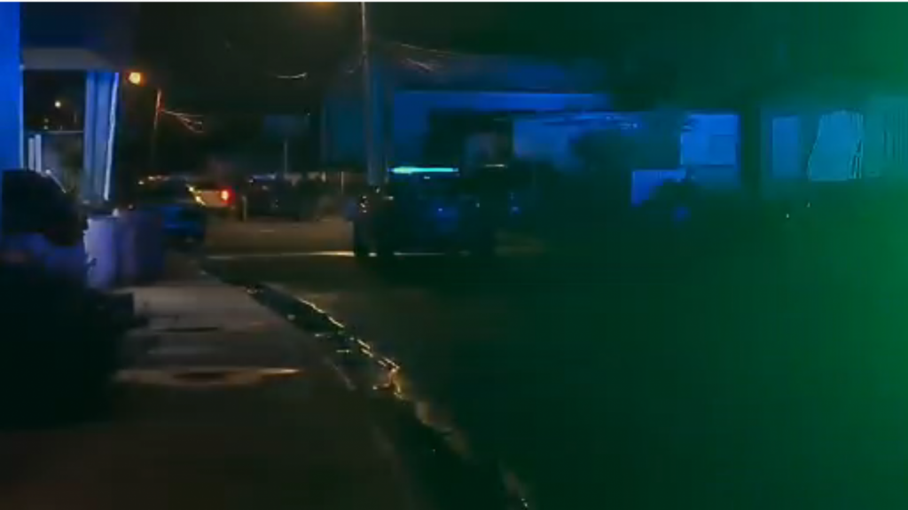  Video: Menor 15 a&ntilde;os uno de los muertos en la masacre de anoche en Lo&iacute;za 