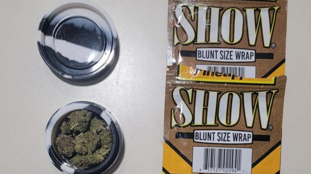  Joven de 17 a&ntilde;os es arrestado por conducir en estado de embriaguez y andar con marihuana en A&ntilde;asco 