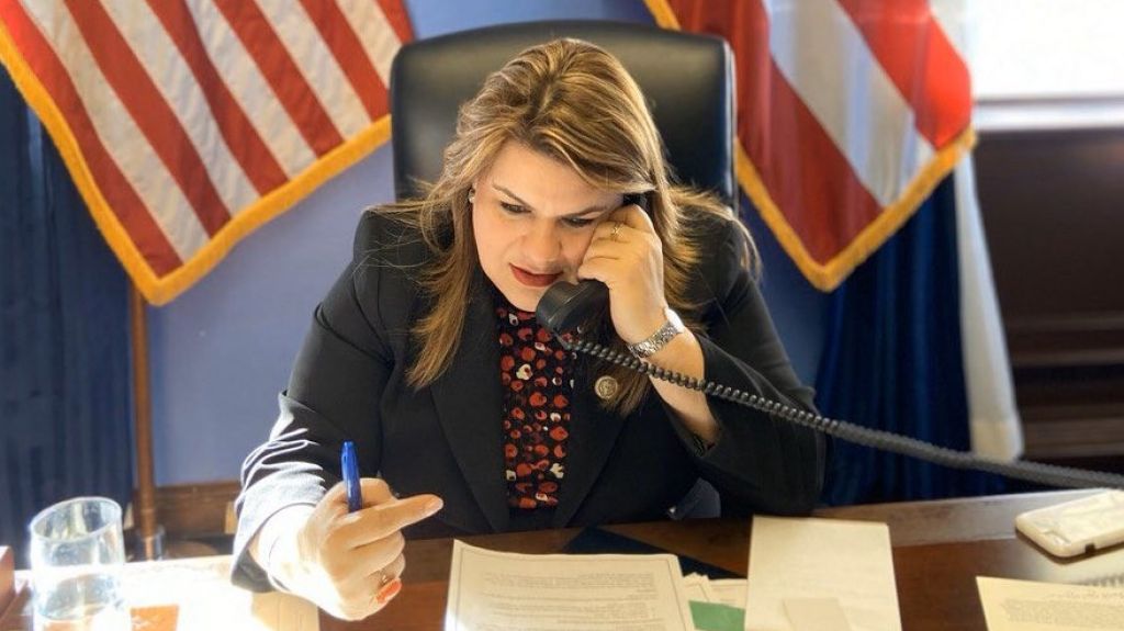  Gonzalez Col&oacute;n anuncia 16.8 millones de d&oacute;lares para Corozal, Lares y para la conservaci&oacute;n hist&oacute;rica de Puerto Rico 