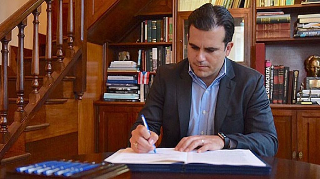  Gobernador Rossell&oacute; Nevares convierte en ley medidas en beneficio de la comunidad sorda 