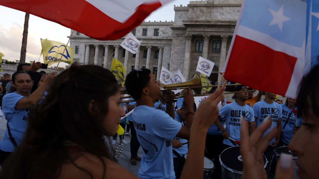  Frente defensa educaci&oacute;n p&uacute;blica Puerto Rico reiteran se defienda sus pensiones 