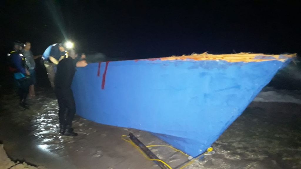  Video: Continua la b&uacute;squeda del naufragio de ilegales ayer en Aguadilla 