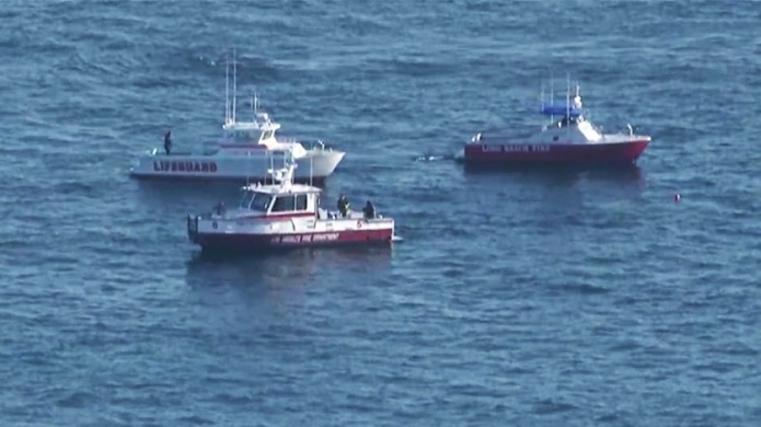 Dos avionetas chocan en California