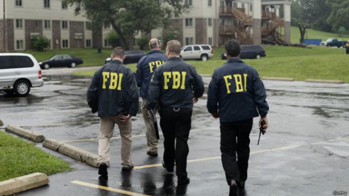 El error del FBI que afecta a cientos de casos en EE.UU.