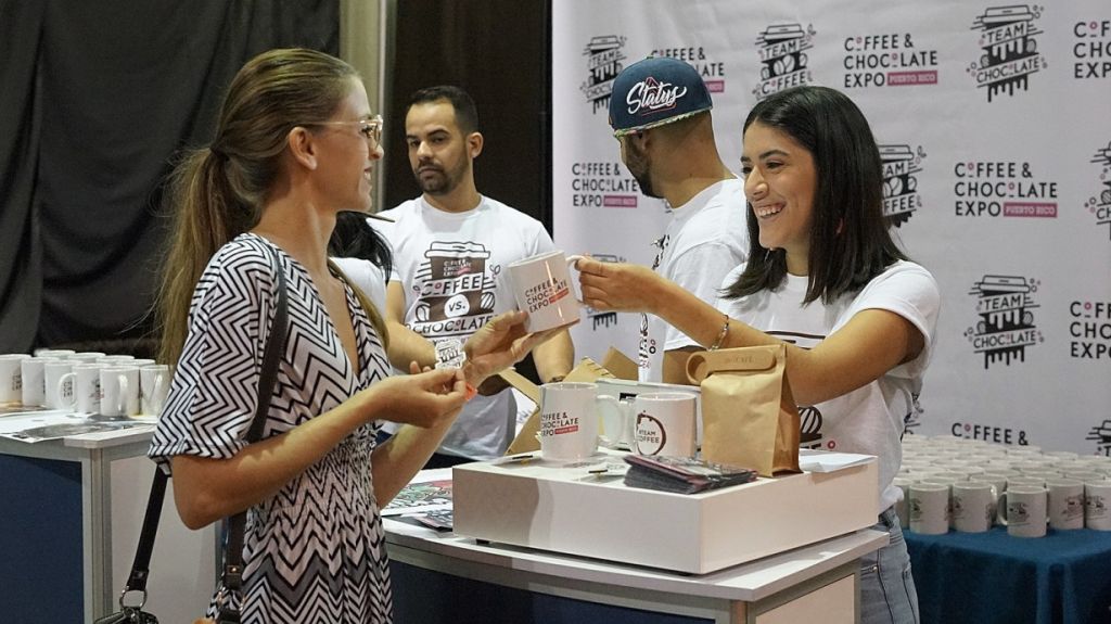  Miles se re&uacute;nen para apoyar la industria del caf&eacute; y cacao local 