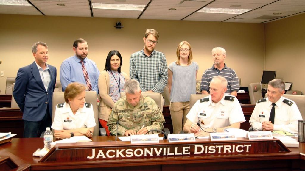  Jefe del Cuerpo de Ingenieros aprueba estudio dragado de la Bah&iacute;a de San Juan 