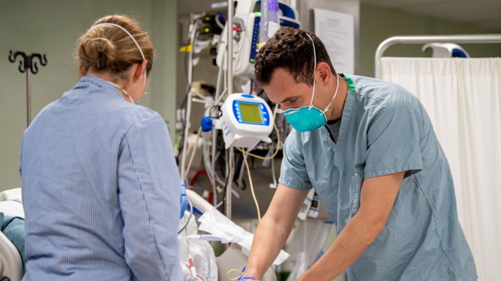  Casos confirmados en Florida aumentan a 18.494 y muertes a 438 