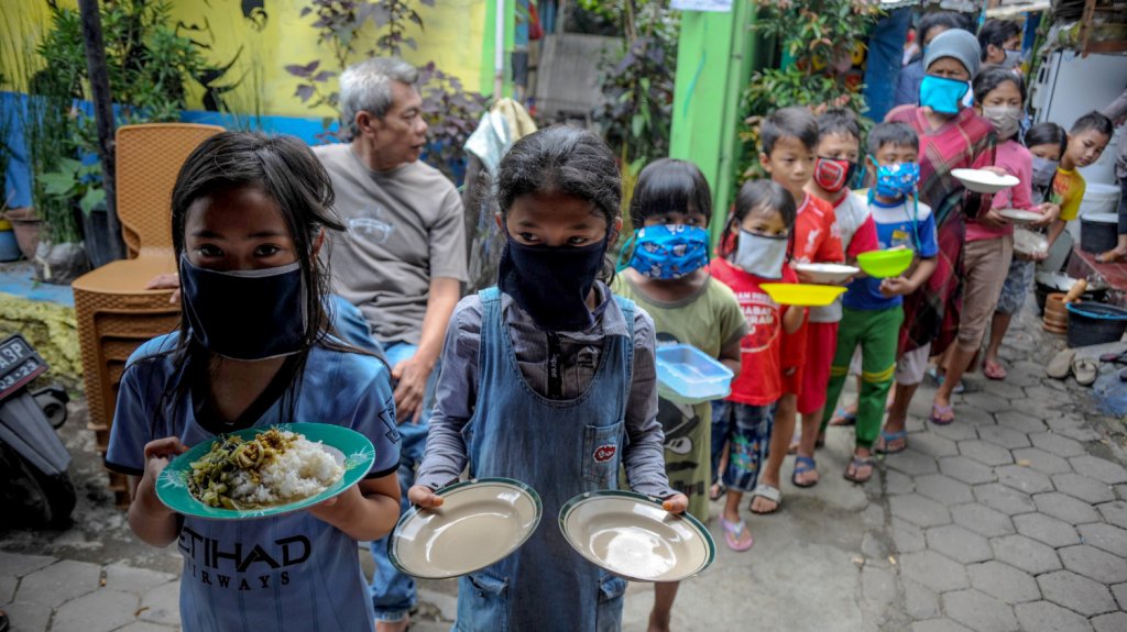 Aumenta la pobreza extrema en el mundo debido a la pandemia, según datos del Banco Mundial y la ONU 