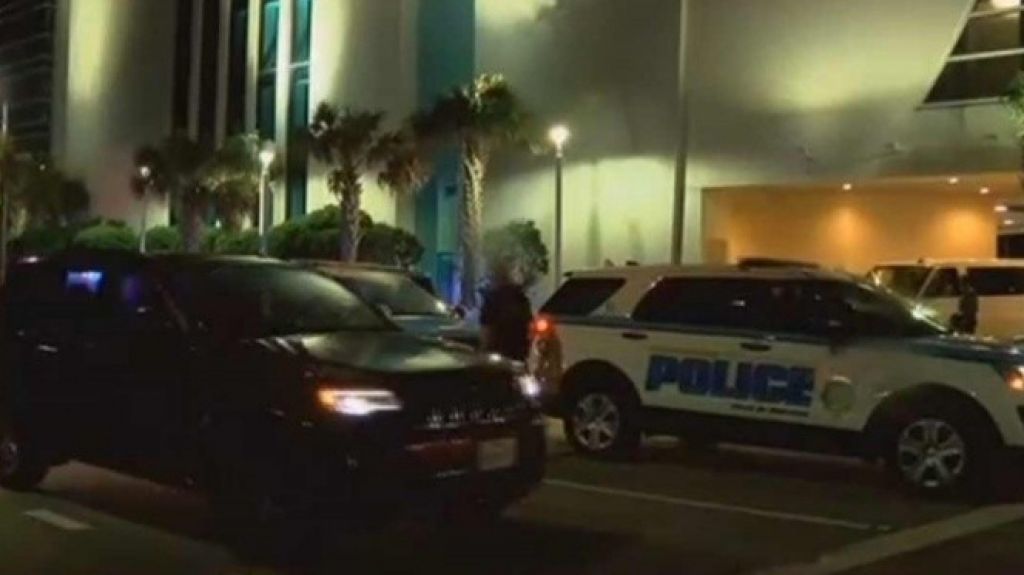  Ni&ntilde;o de 4 a&ntilde;os se dispara con la pistola de su madre en un hotel de Carolina del Sur 