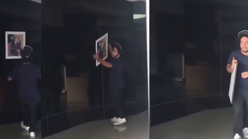  En video momento en que un hombre llega y se lleva el retrato del gobernador de instalaci&oacute;n publica 