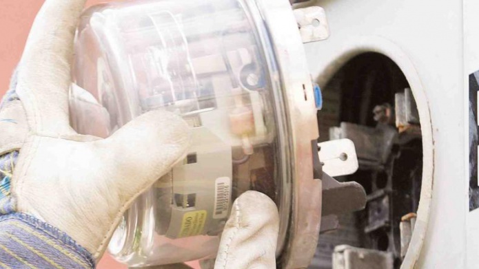 CLIENTE DE LA AEE SE DECLARA CULPABLE POR HURTO DE ENERGÃA ELÃCTRICA EN CAGUAS  