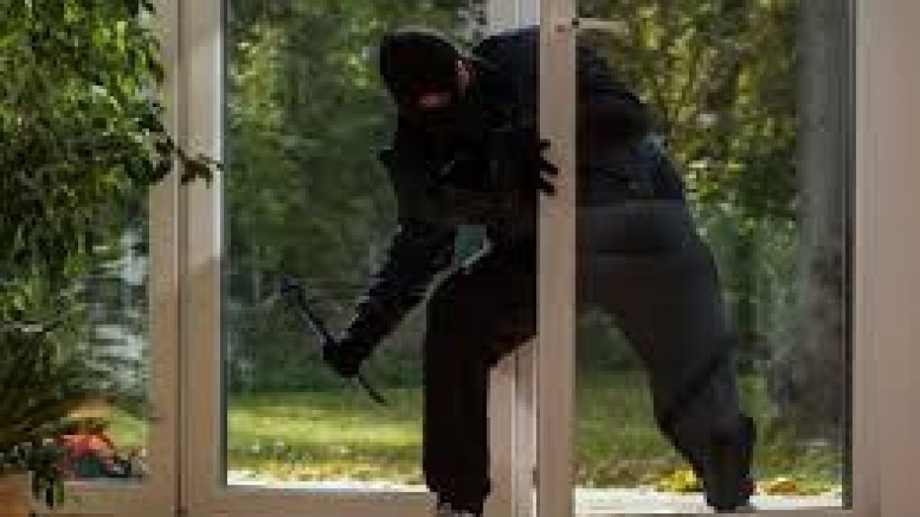  Hurtan cinco mil d&oacute;lares desde una residencia en Cupey 